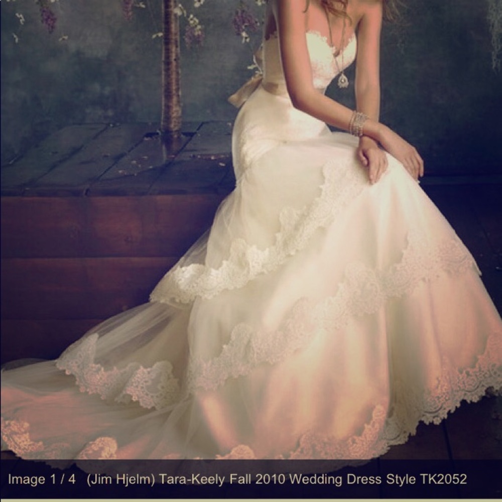 Tara Keely Mermaid-style Wedding Dress - Size 6